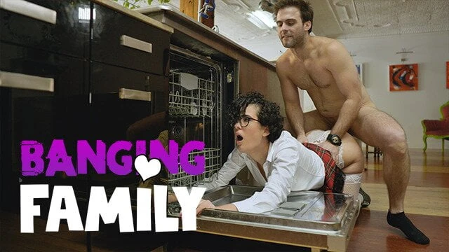 Banging Family – Stepbro Fucks Me While I’m Stuck