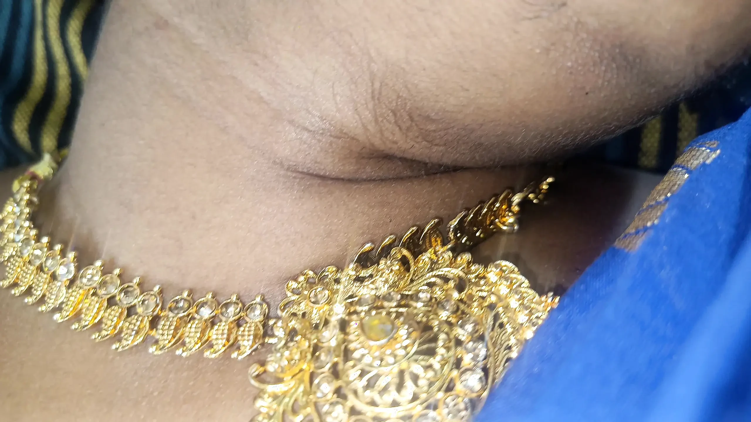 Chennai Housewife Fucking hard in bed with neighbour