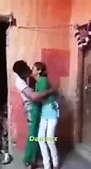 Desi kiss