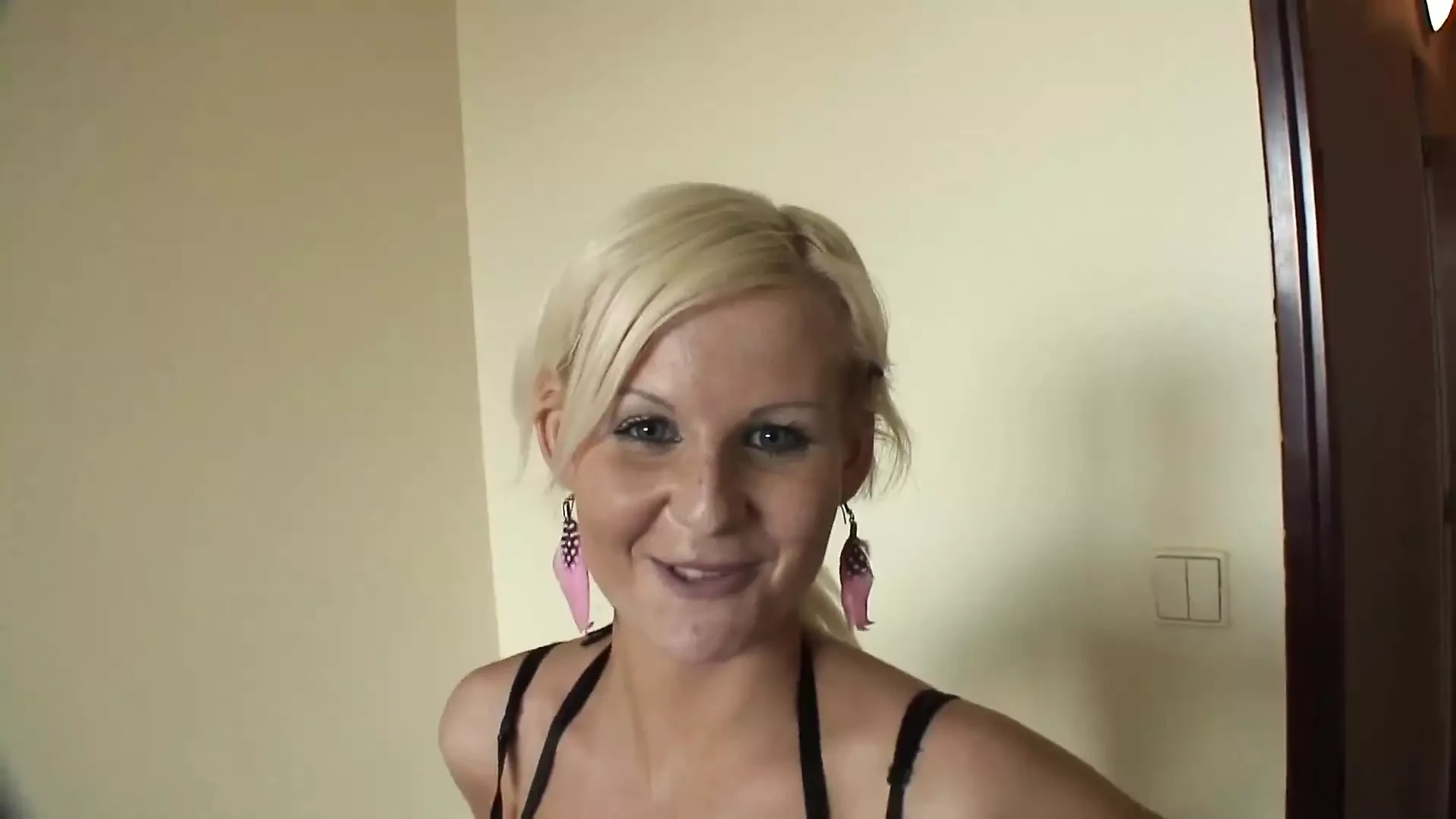 Horny amateur blonde gets filled