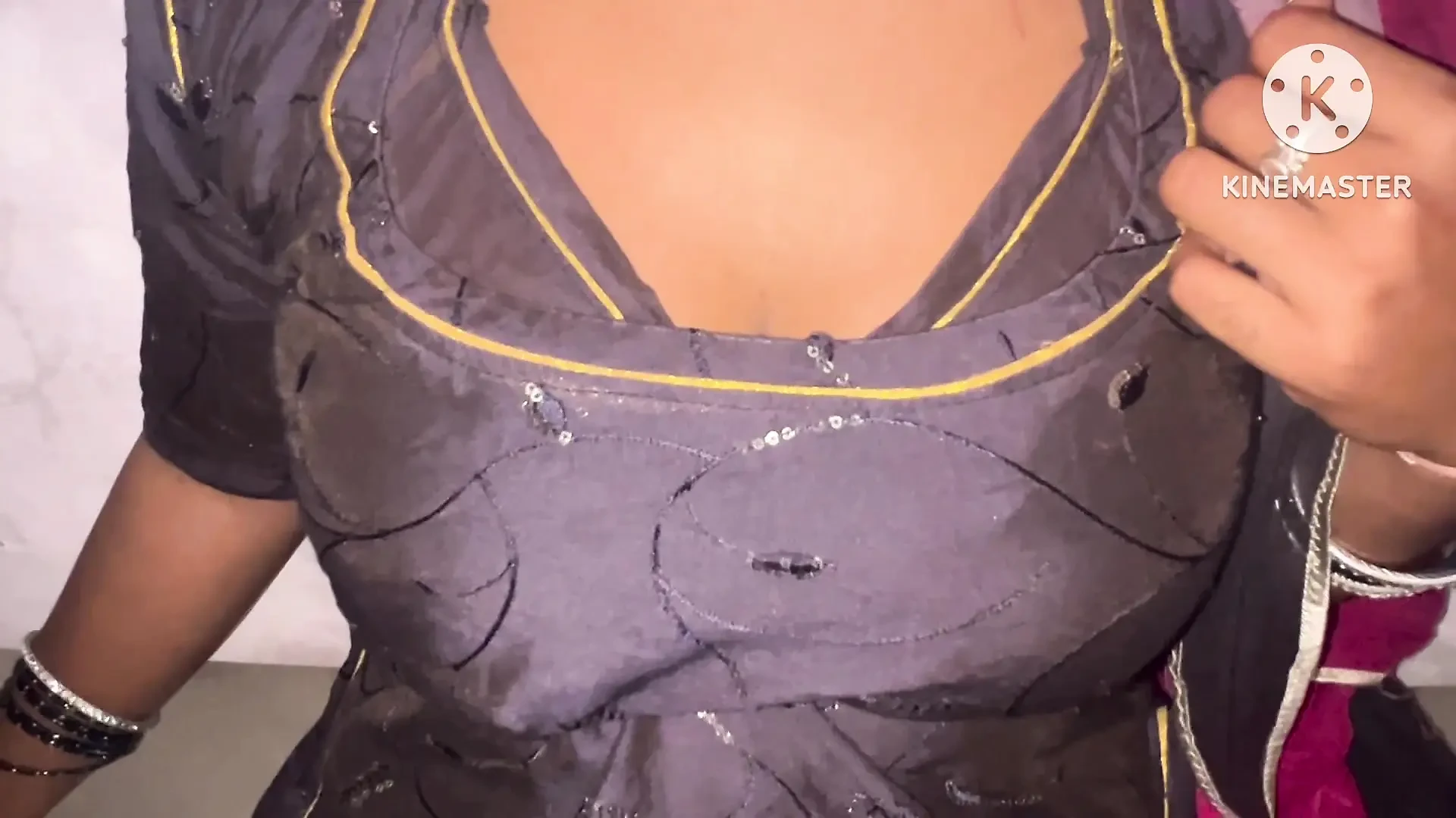 Indian Bahu Get Fucked in Her Tight Pussy by Old Sasur Ji during daytime ( Hindi Audio )