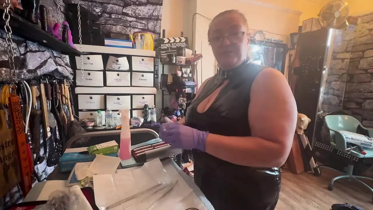 Preparation for sounding with Domina Satana & Mistress Izar