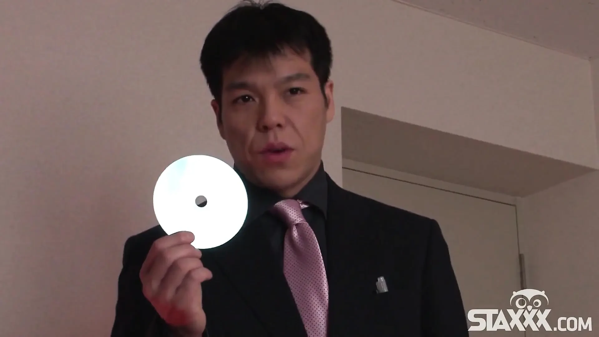 Asian teen has a wild blowbang