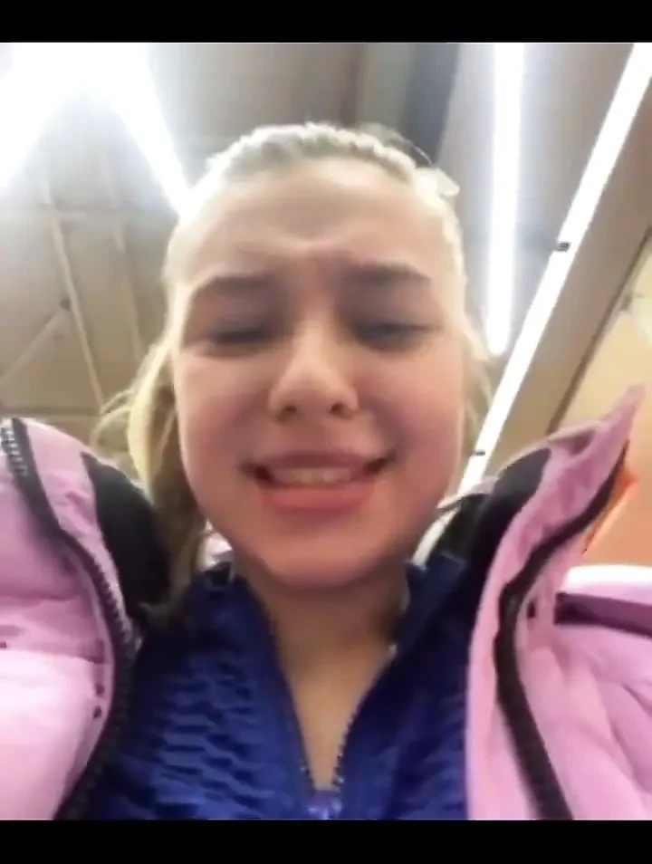 Masturbating in Fitting Room Close up