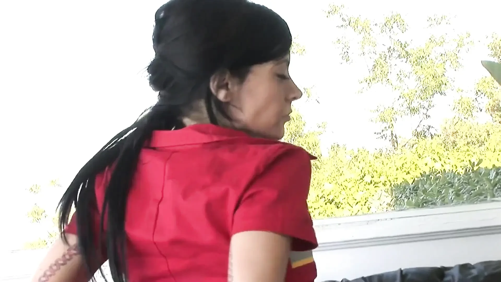 Interracial fuck for the tattooed slut on heels