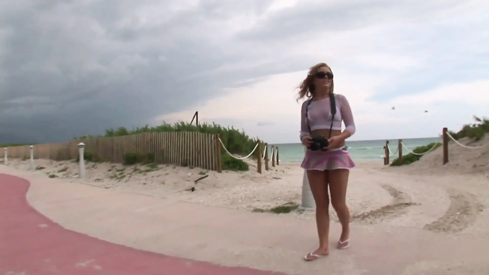 Nikki has ass for delivery