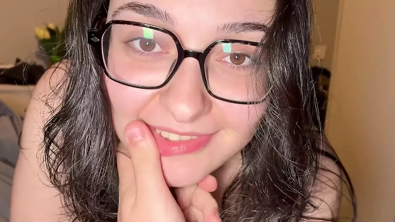 My stepsister gives me a good blowjob