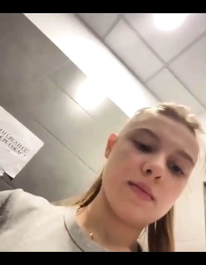 Hard Masturbating in the Gym