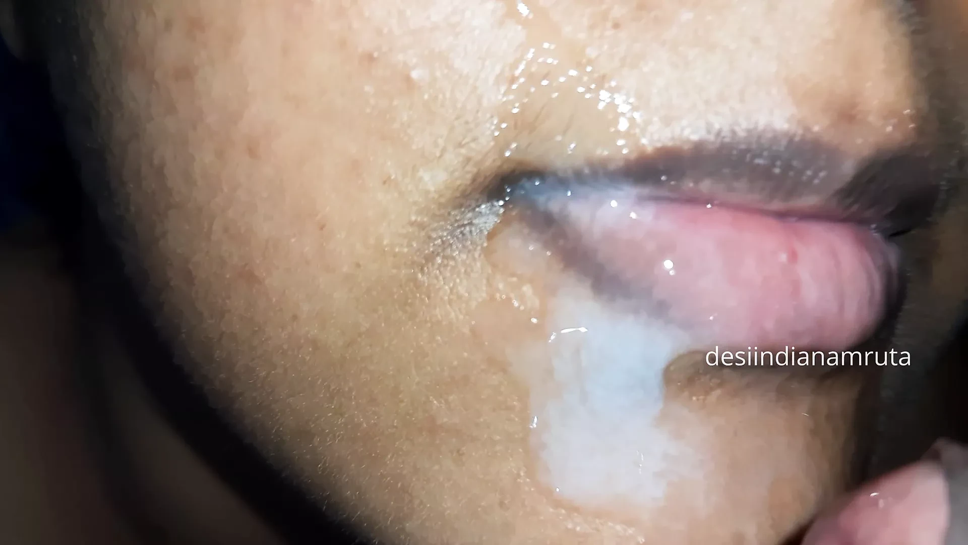 Desi Cute Indian Bhabhi gets Massive Cumshot in Beautiful Mouth & Lip from her Devar’s Cock !!