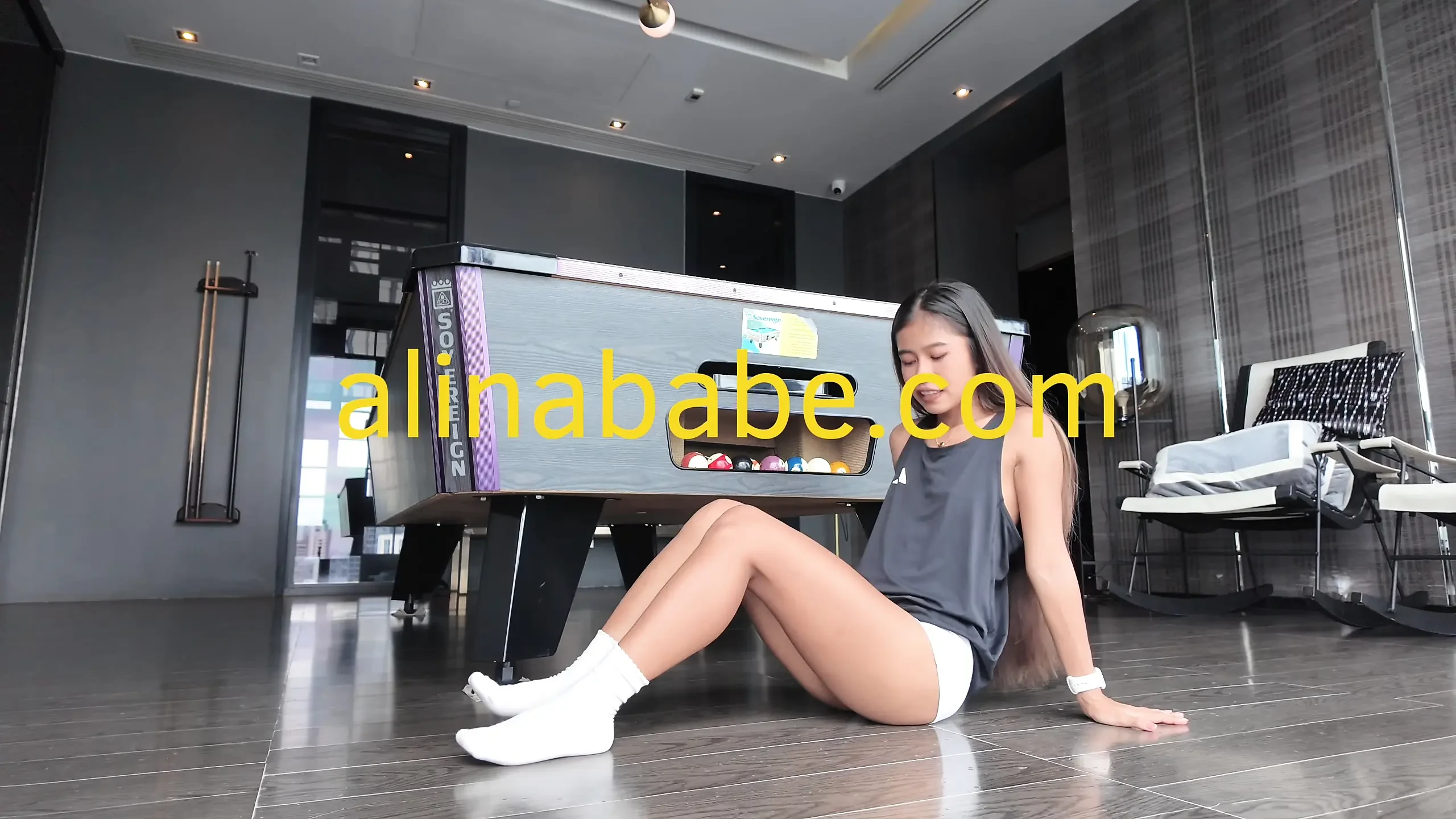 Nude Teen Cute Thai Teasing Her Asian Ass On Cam