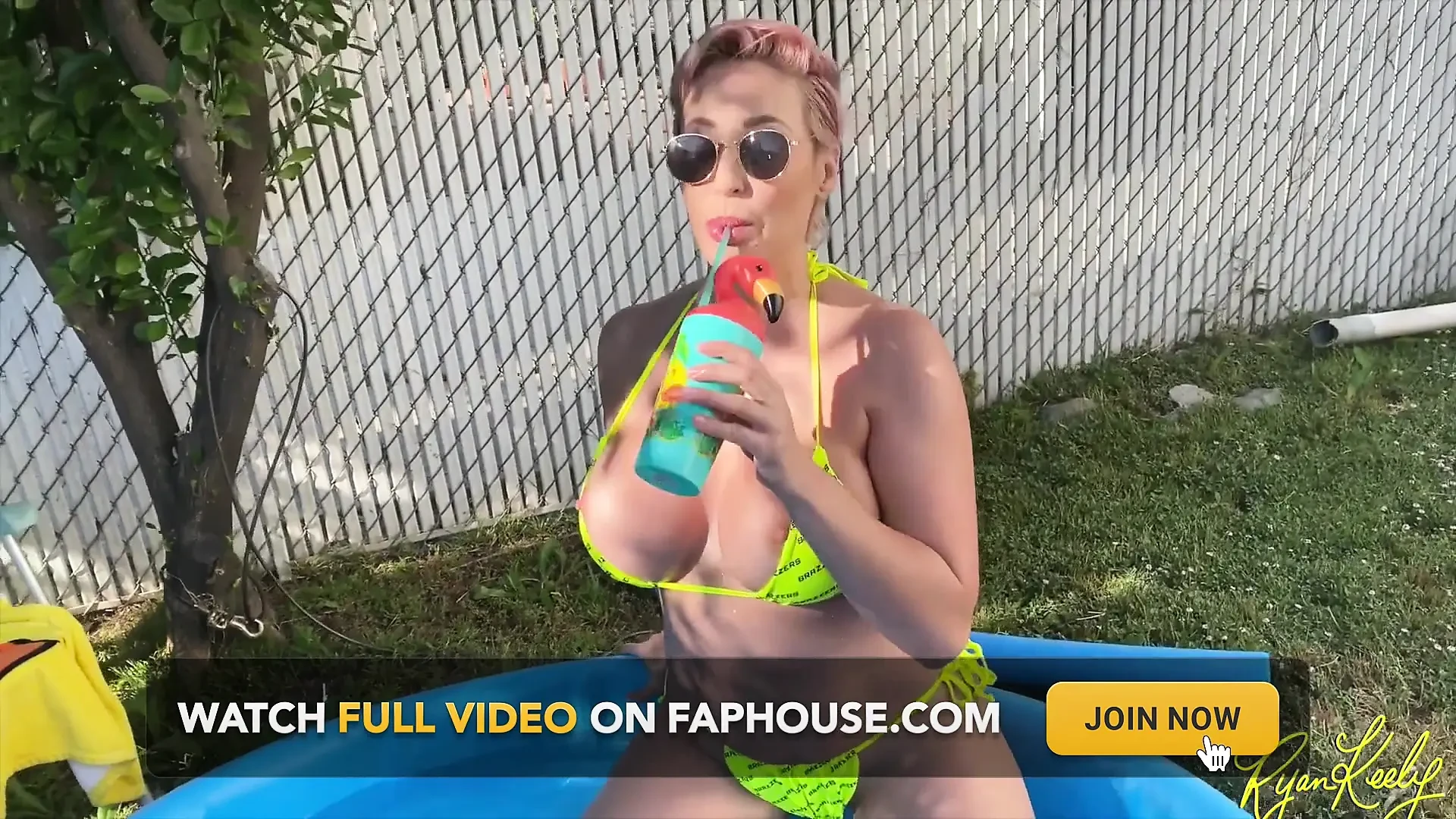 Big Titty MILF Pool Time – Ryan Keely