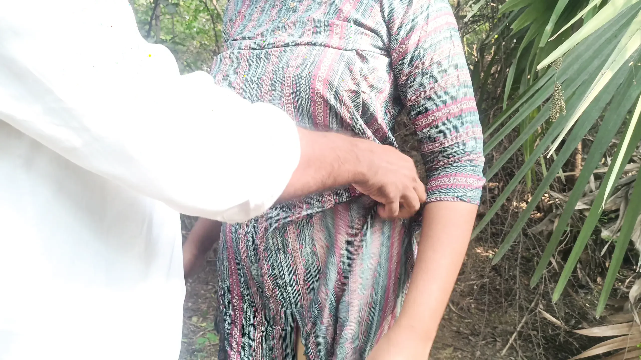 Housewife  outdoor xxx