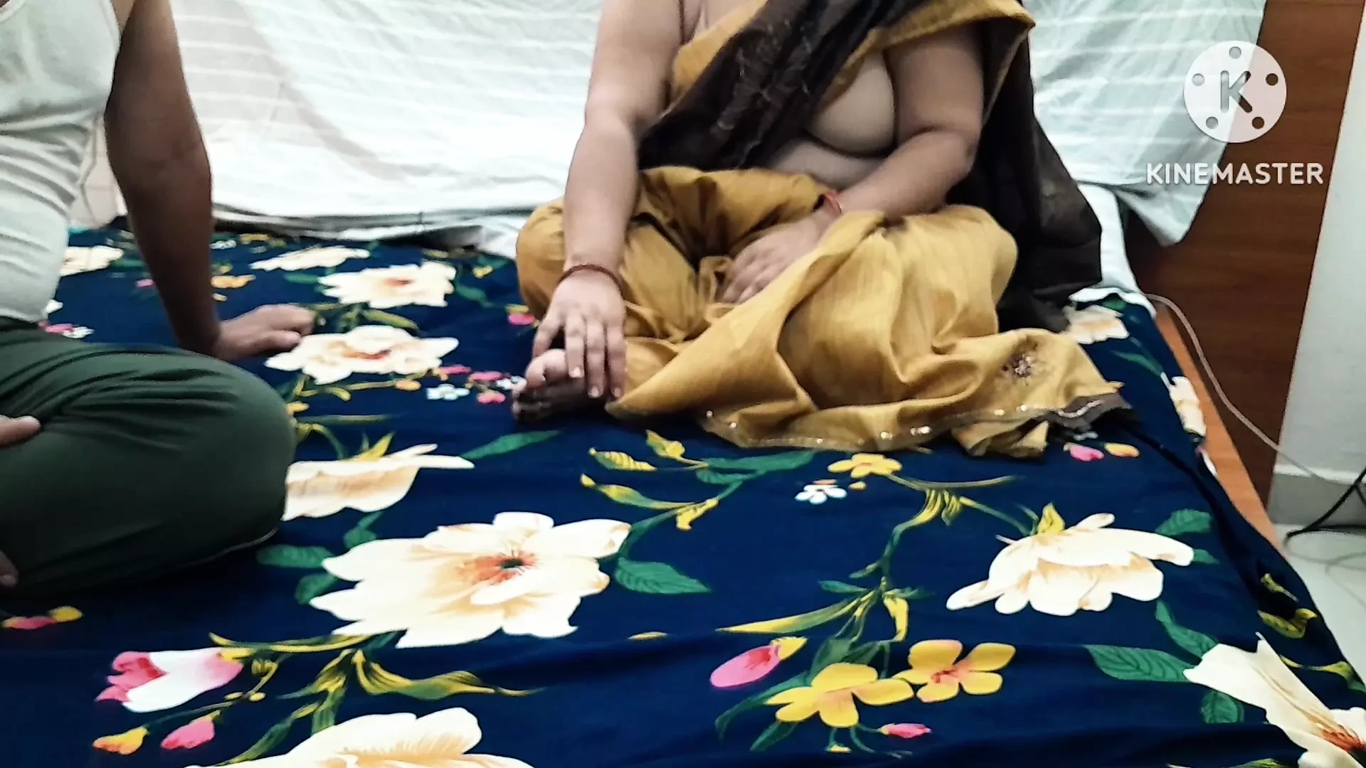 SEXY HOT MASI WANTS TO HARDCORE IN HINDI