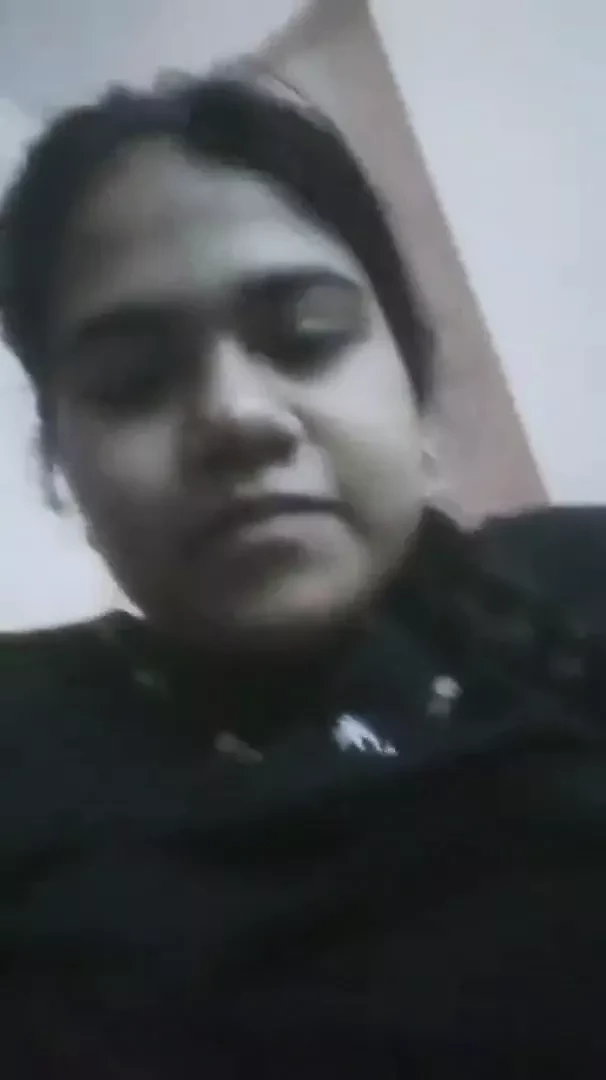 Boobs press by aunty