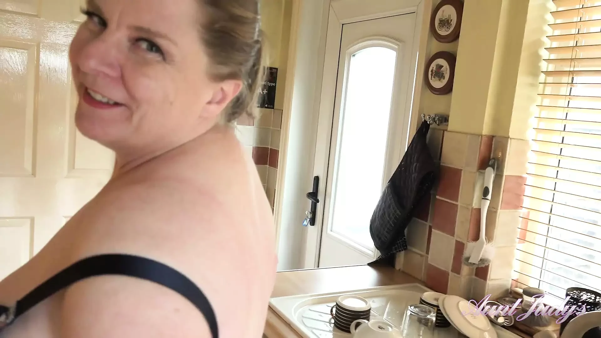 Your Busty Mature BBW Housewife Rachel Sucks Your Cock POV