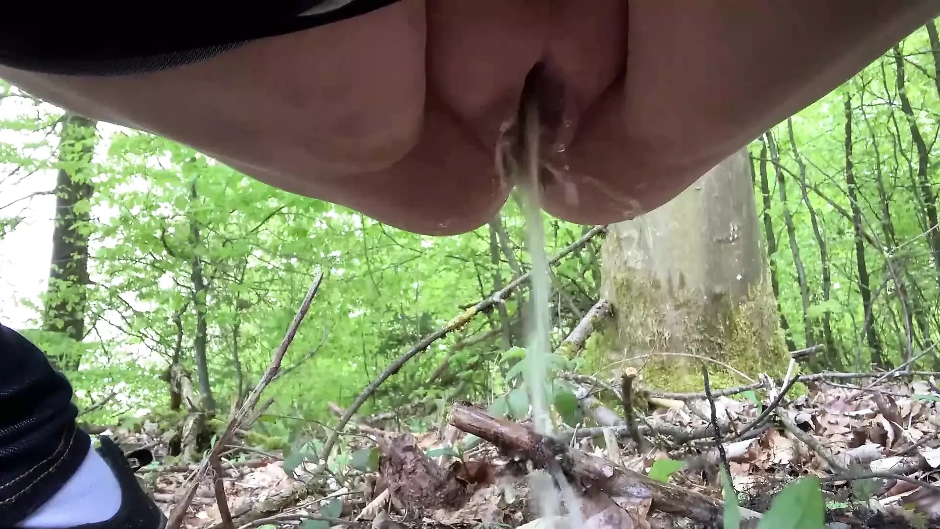 German Goth BBW Abby Strange Piss Fetish – Pee public