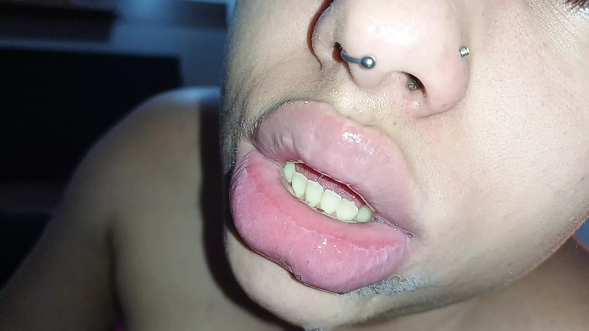 SLUT’S MOUTH EXTREME POV MAKING COCK SPURT CUM