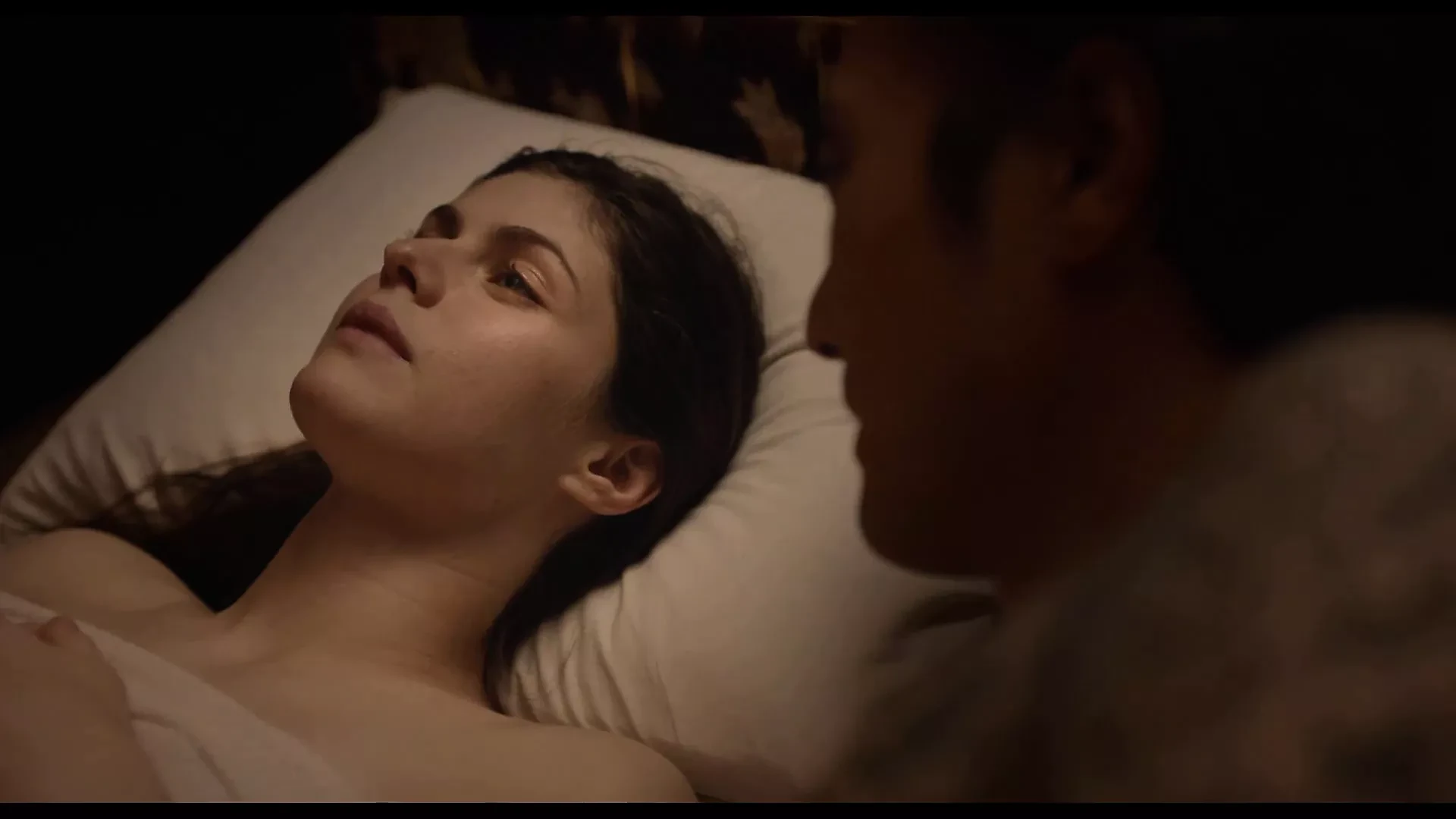Alexandra Daddario Sex Scence in Lost Girls and Love Hotels