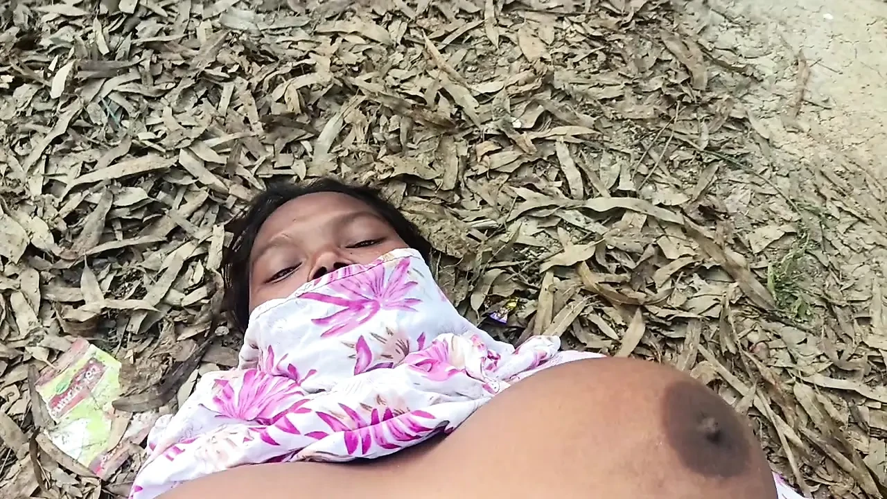 Desi bhabhi ki mast chudai ki outdoor