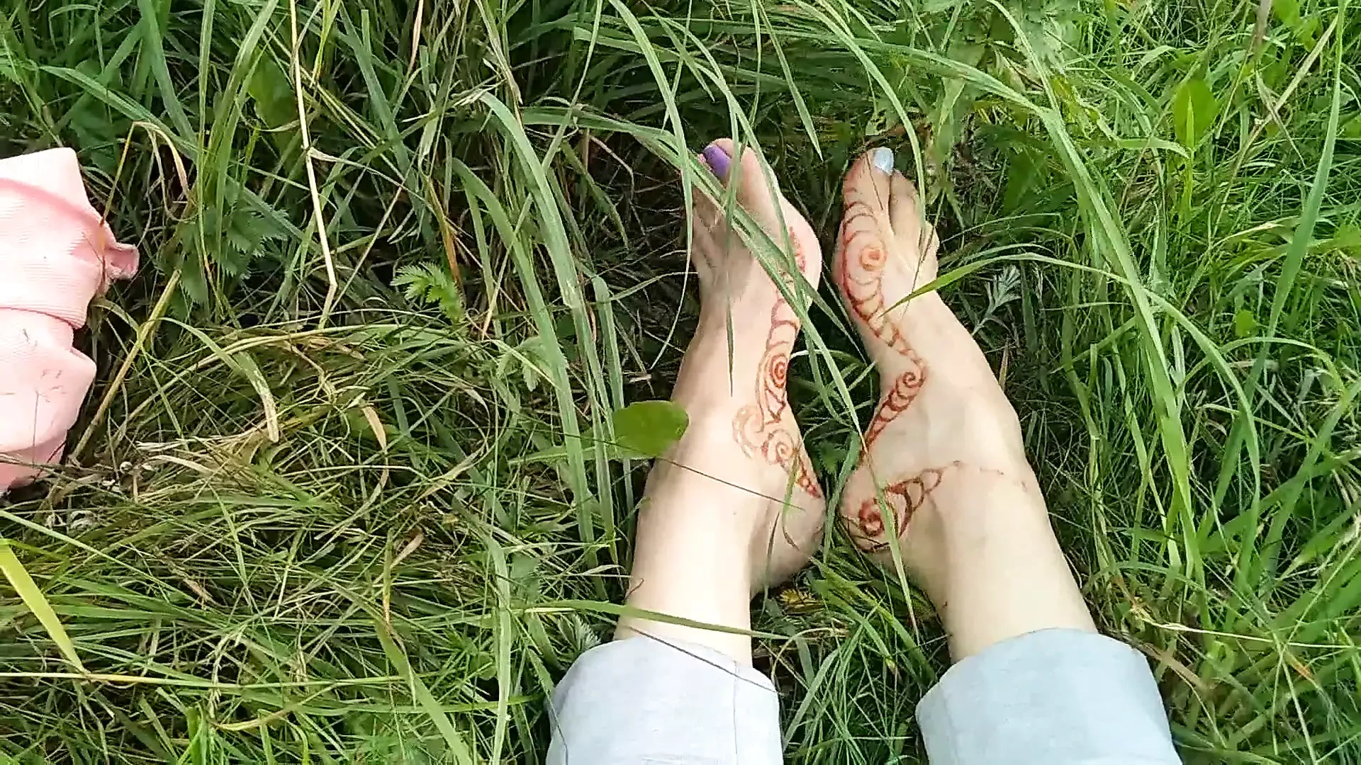 Adventures of My Feet. Foot Fetish Ginnagg