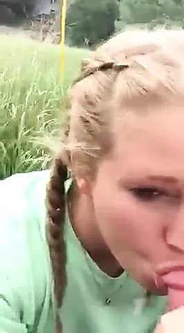 wife cheating on husband in public park