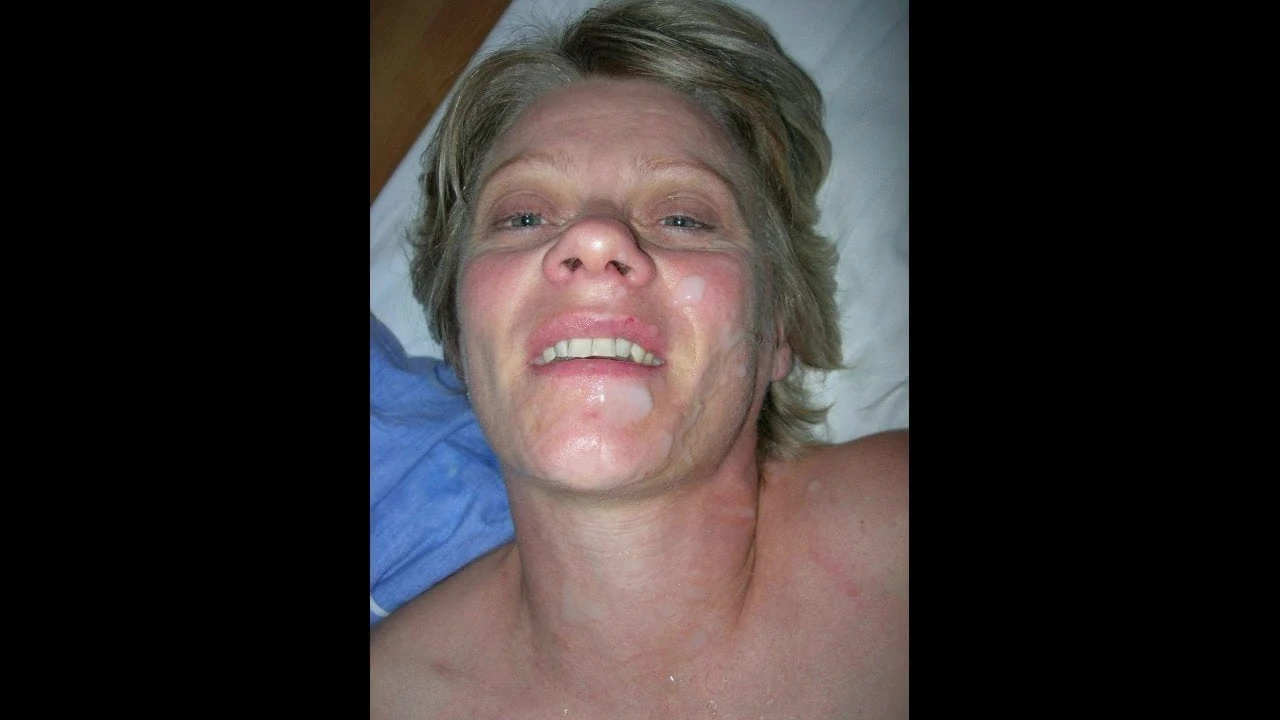 Slaves must be fed with cum!