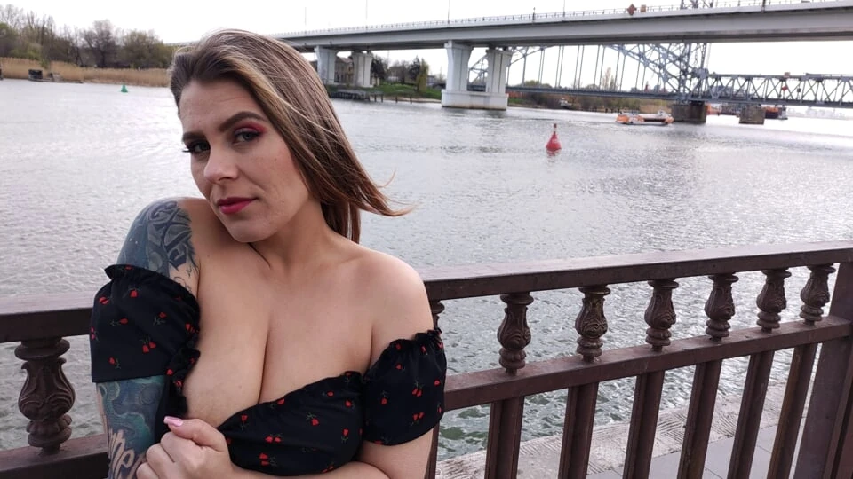 I met my fan. He licks my wet pussy and cums on my face