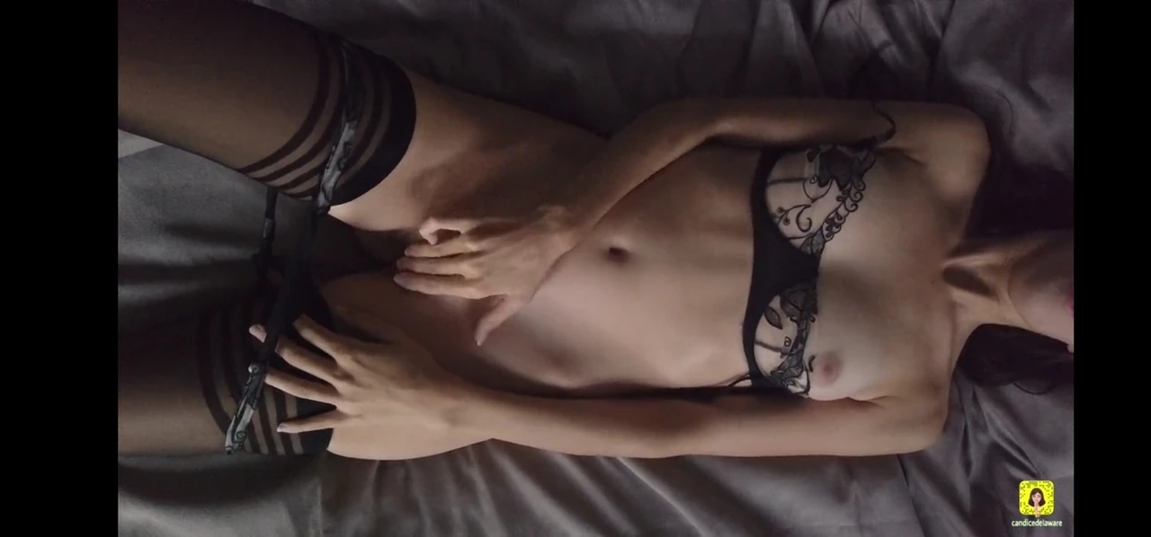 SEXY LINGERIE ORGASM & SENSUAL PUSSY RUBBING – CANDICE DELAW