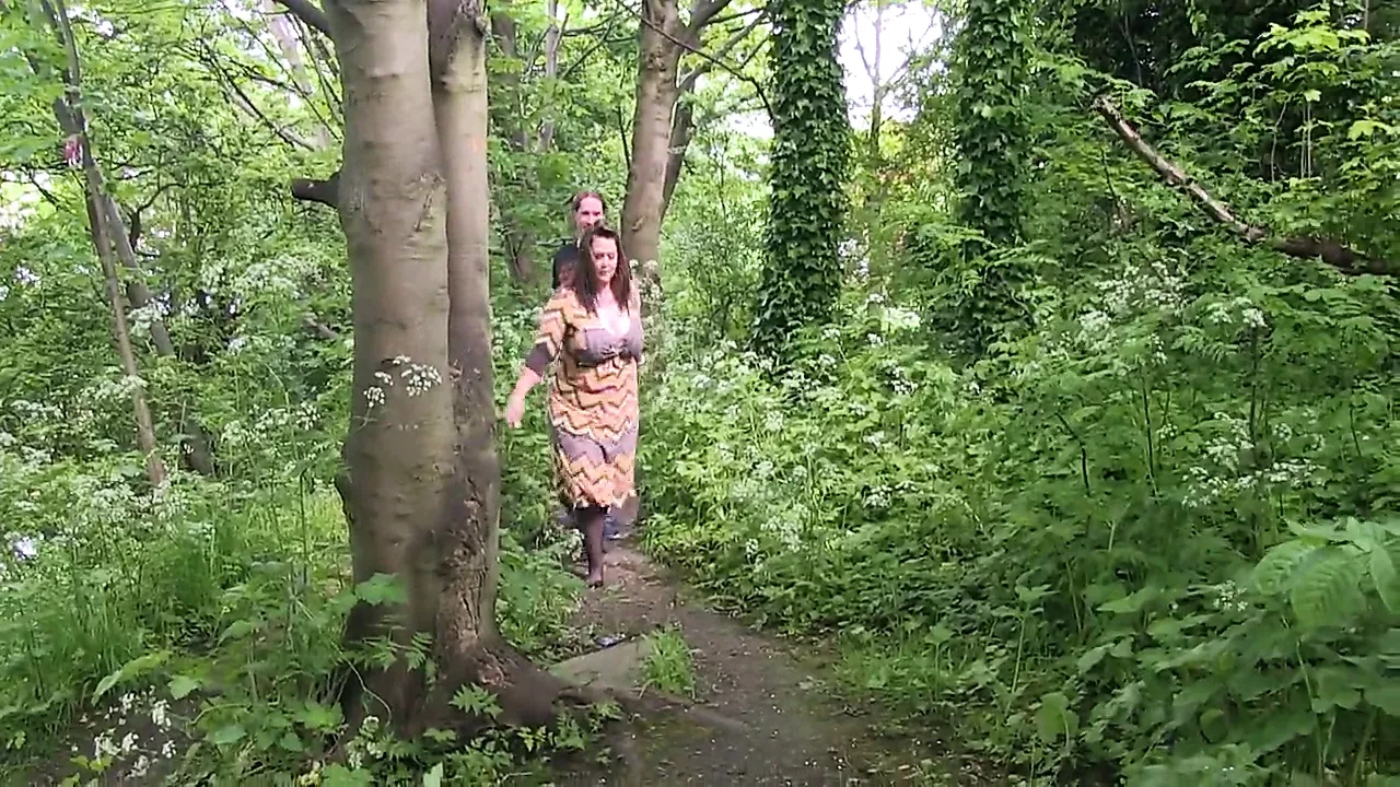Beatiful Tatjana fucked in the Woods