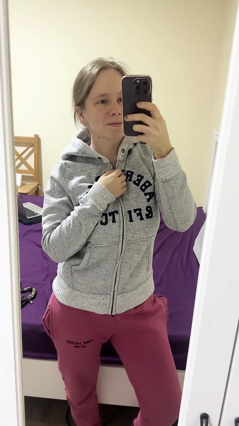 Hot Teen Wearing Bikini