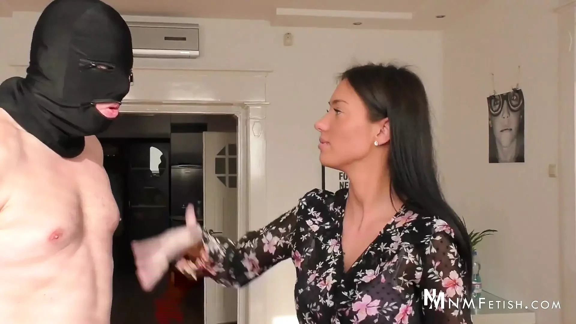 Face Slapping Competition