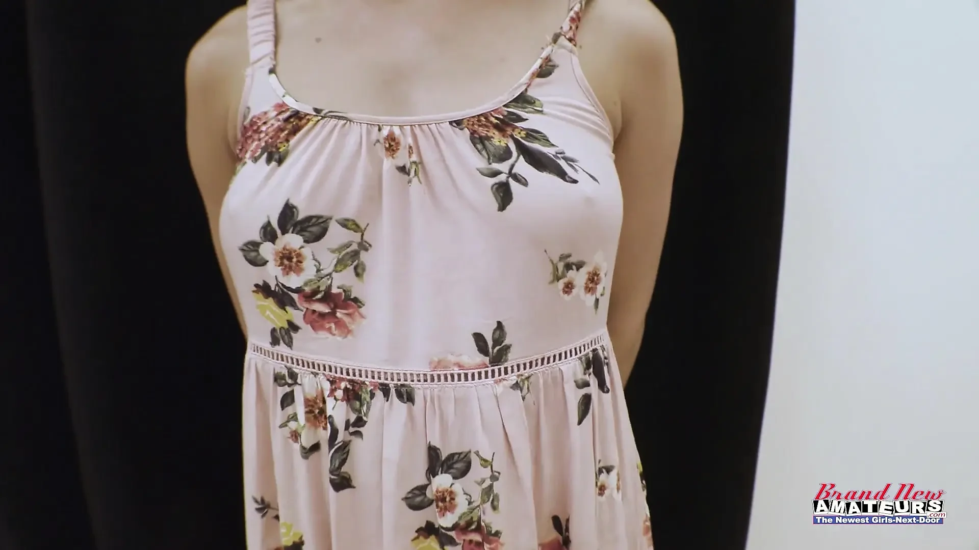 Kinky Gorgeous Ginger Luna Parish Loves To Get Pounded To Swallow Warm Cum!