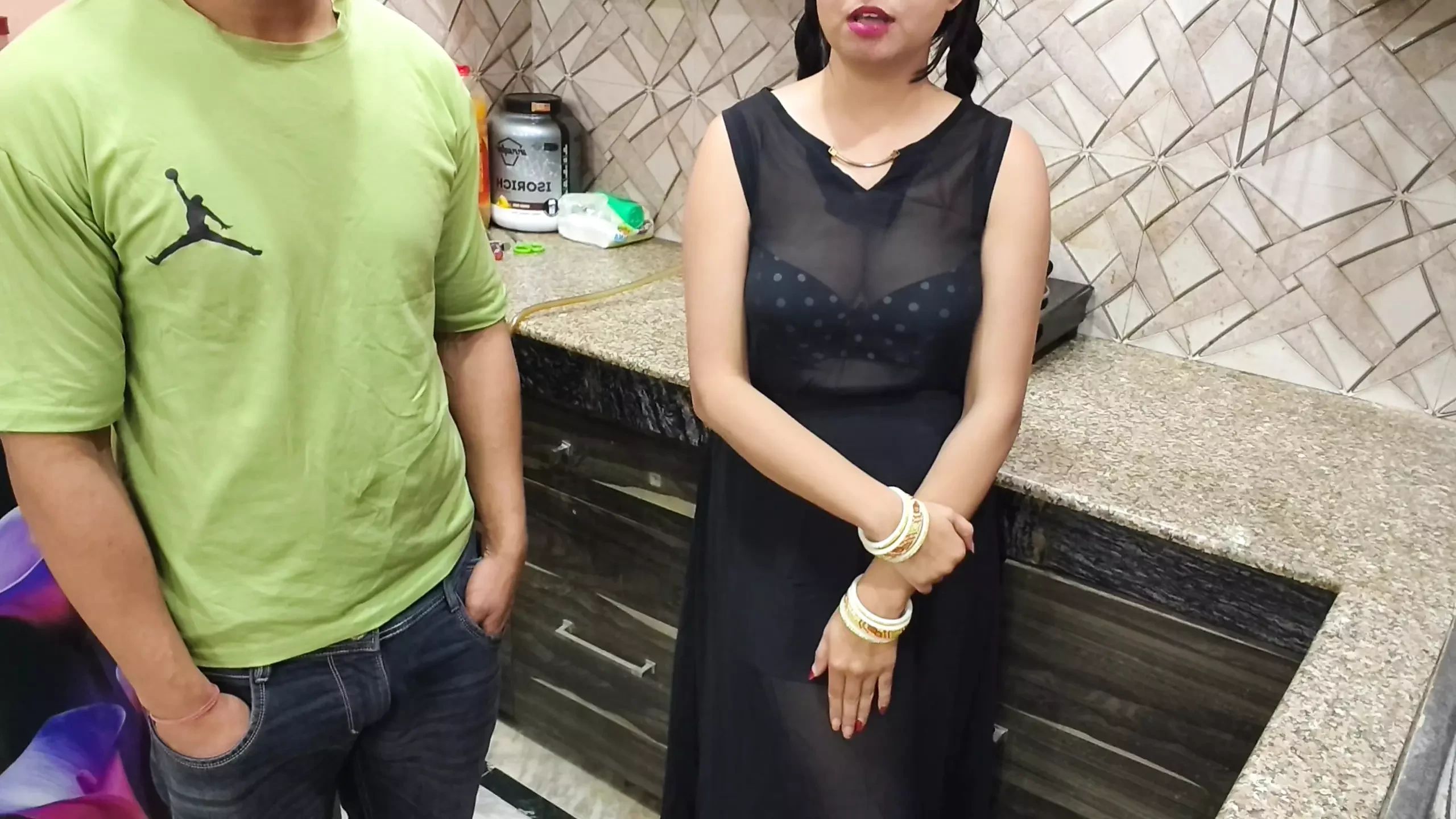 Indian Desi Bhabhi Fucked Hard by Her Devar in Kitchen Hindi