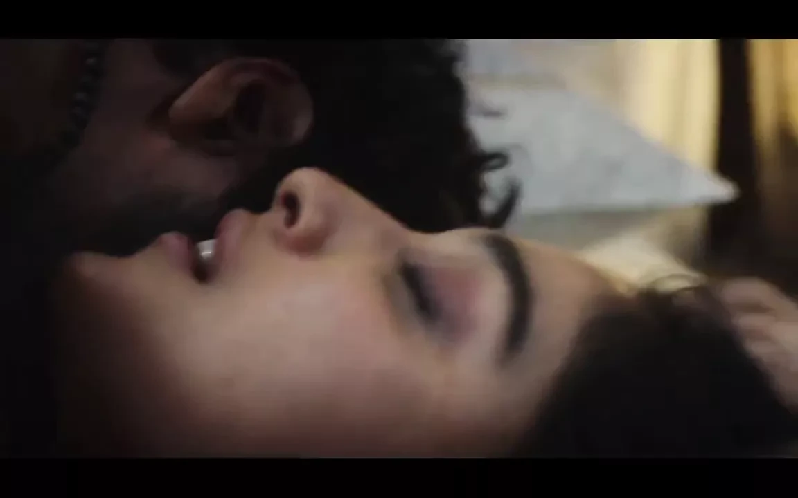 Regina’s hot performance hd