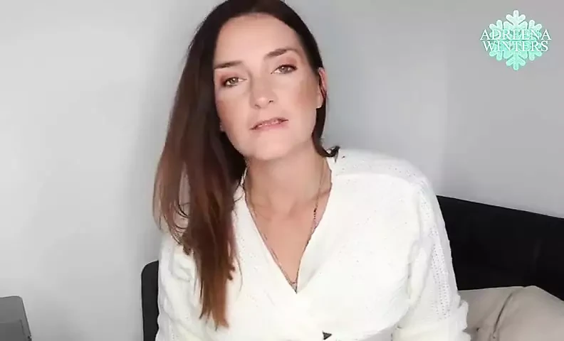 Ok, I’m gunna be real with you, I kinda like that you have a tiny dick… Let me explain why…