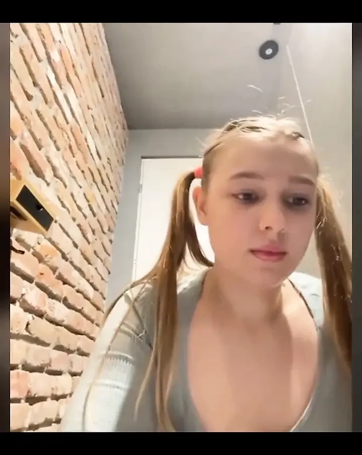 Fingering Anal Close up. Masturbate. Sit on the Cam