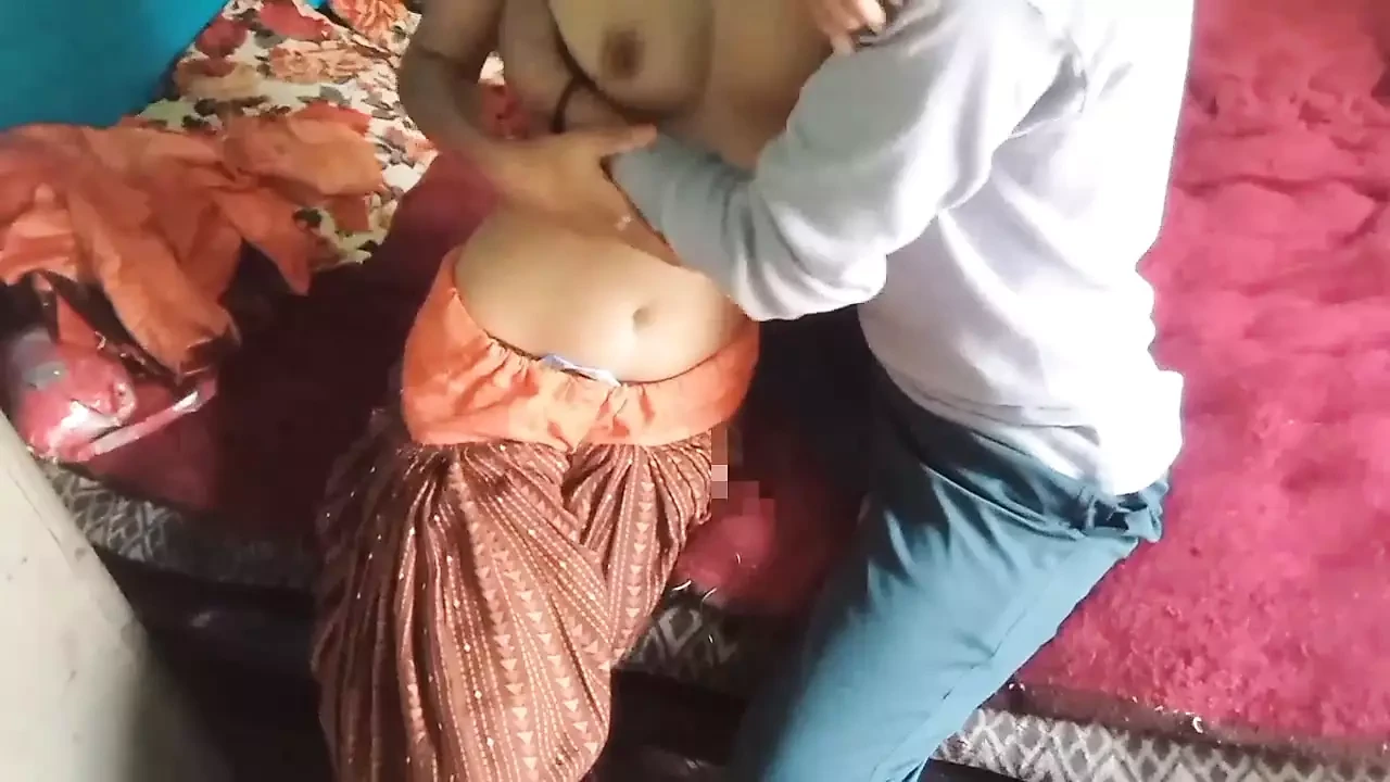 Husband’s bastard friend fucks friend’s wife’s pussy for money.