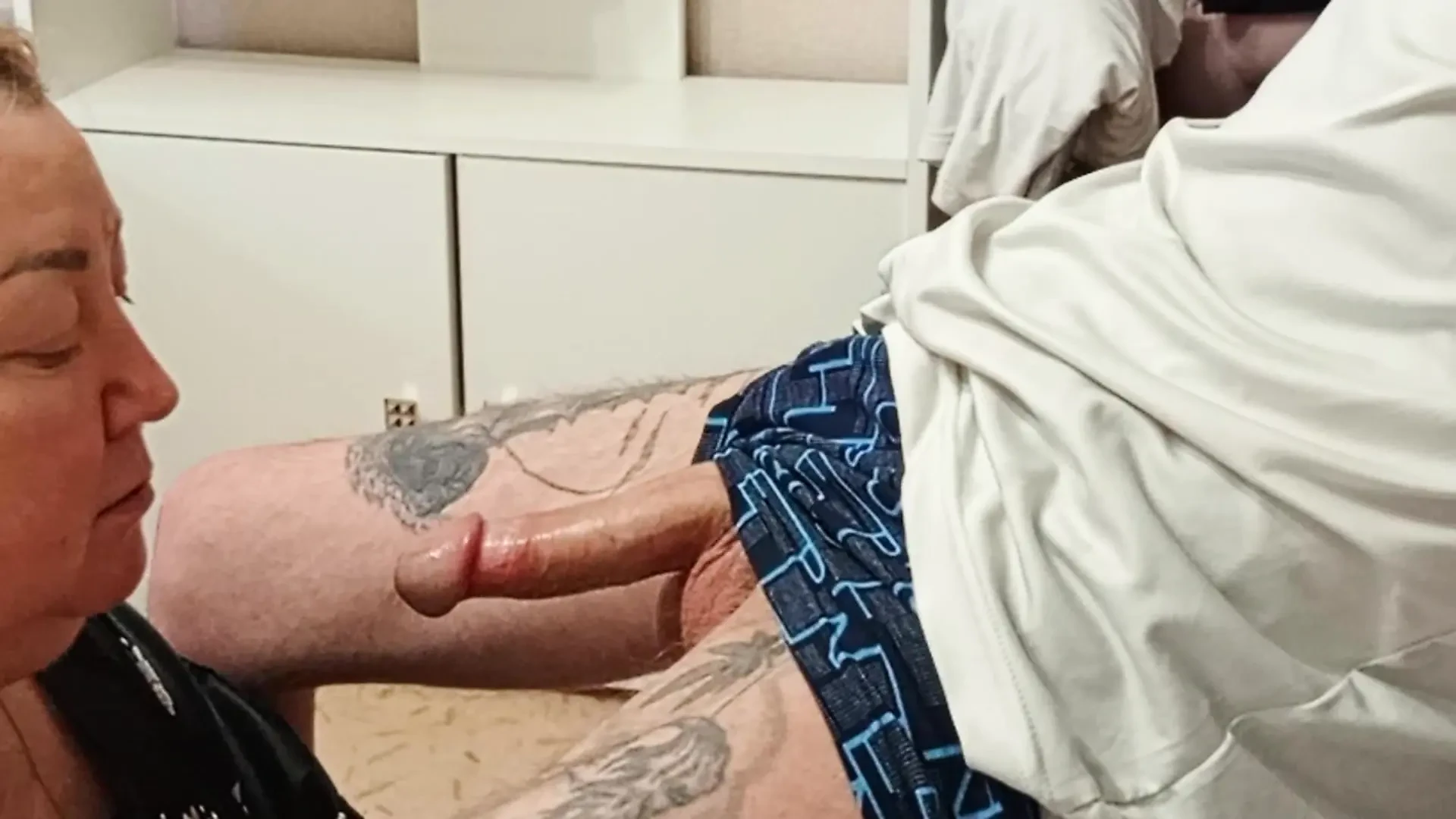 Stepmom came to visit to get enough cum