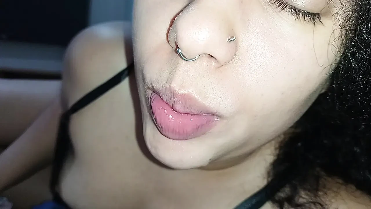 CREAMPIE IN THIS COCK-SUCKING SLUT’S THIRSTY LITTLE MOUTH