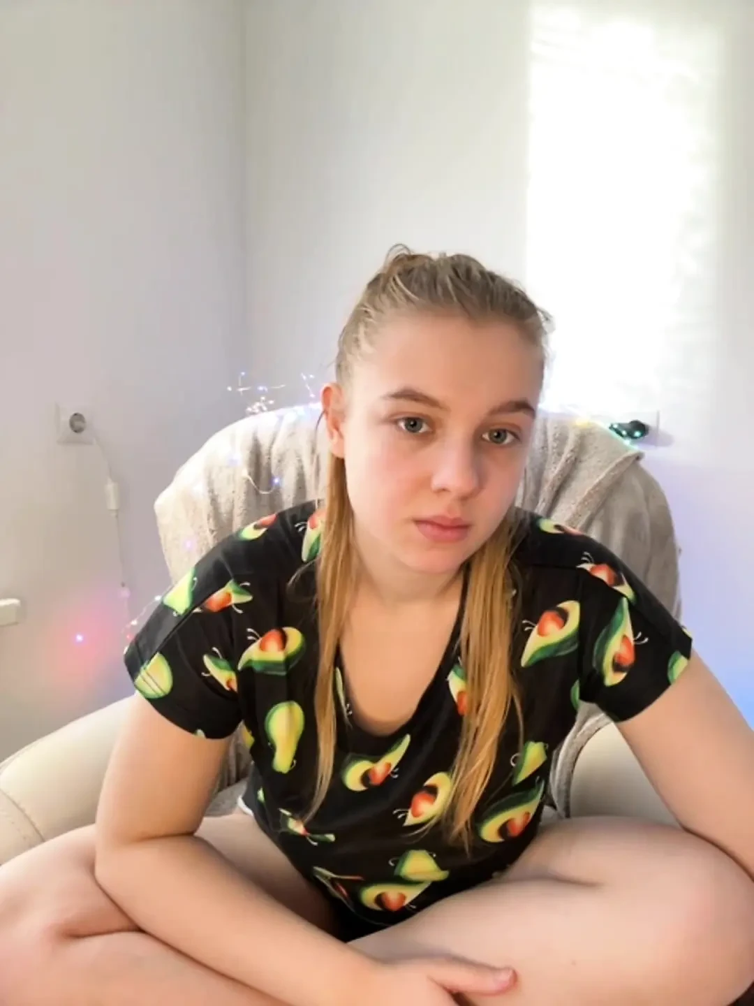 Fuck my virgin pussy so hard