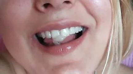 BBW eating her Vaginal Discharge.mp4