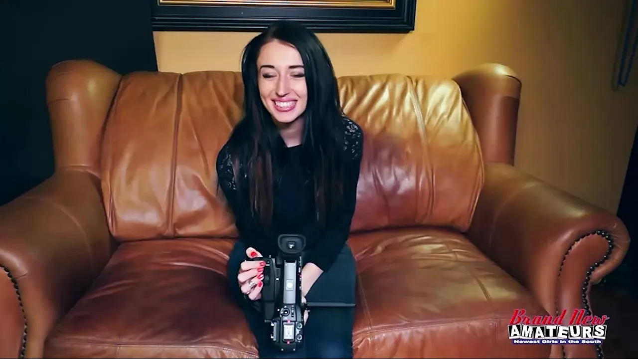 Kinky Brunette Olyssia And Blonde Hottie Ryann Suck Their Muffs And A Cock!