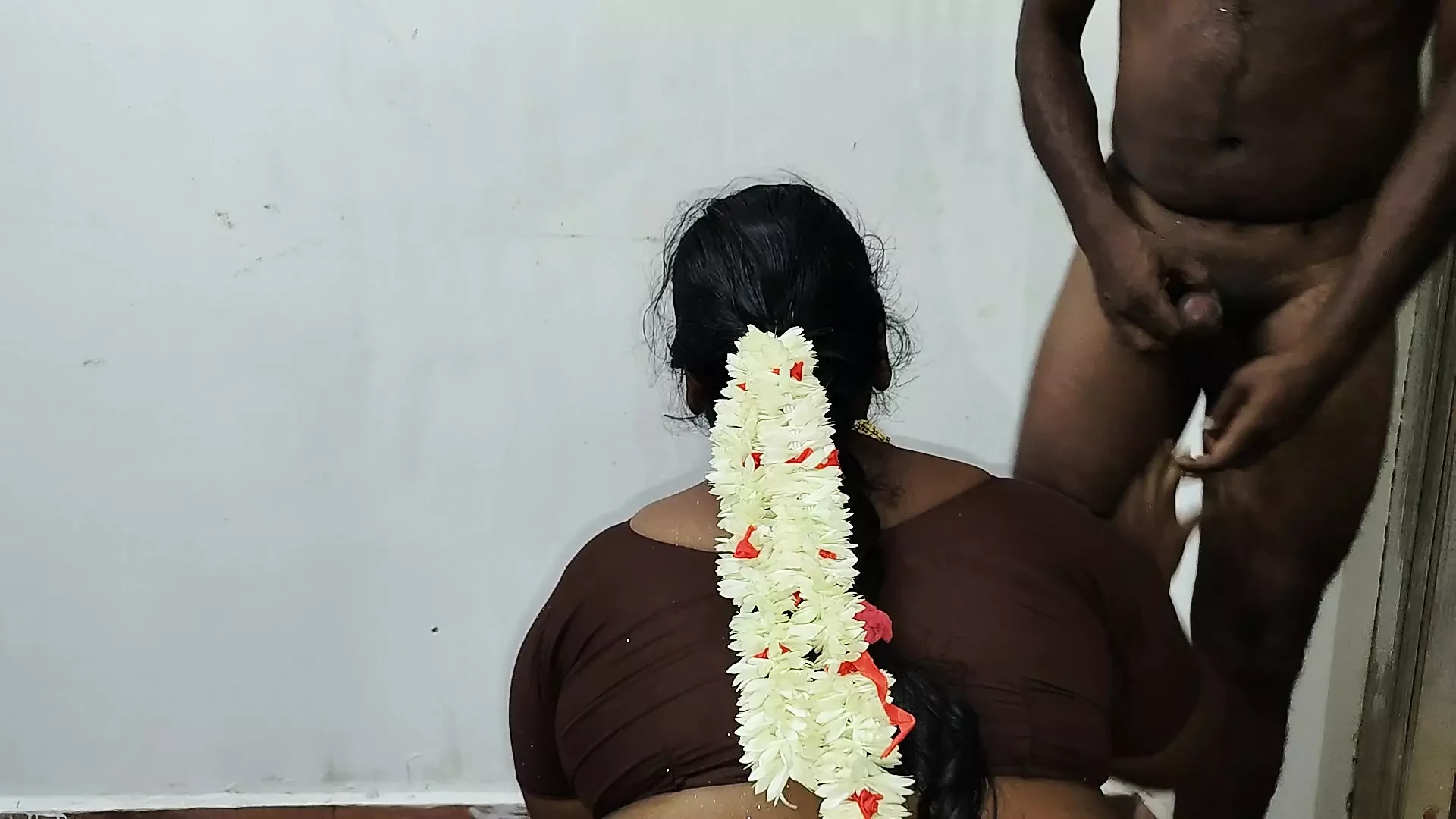 Indian Tamil Hot House Wife Fucking in Husband Friend Cheating in Home